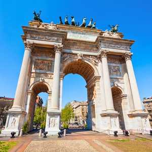 Visita Milano con un autobus panoramico hop-on hop-off – Esplora monumenti e attrazioni nel 2026 Sali sul bus scoperto a Milano, Italia – Scopri monumenti, attrazioni e luoghi nascosti con il tour hop-on hop-off nel 2026