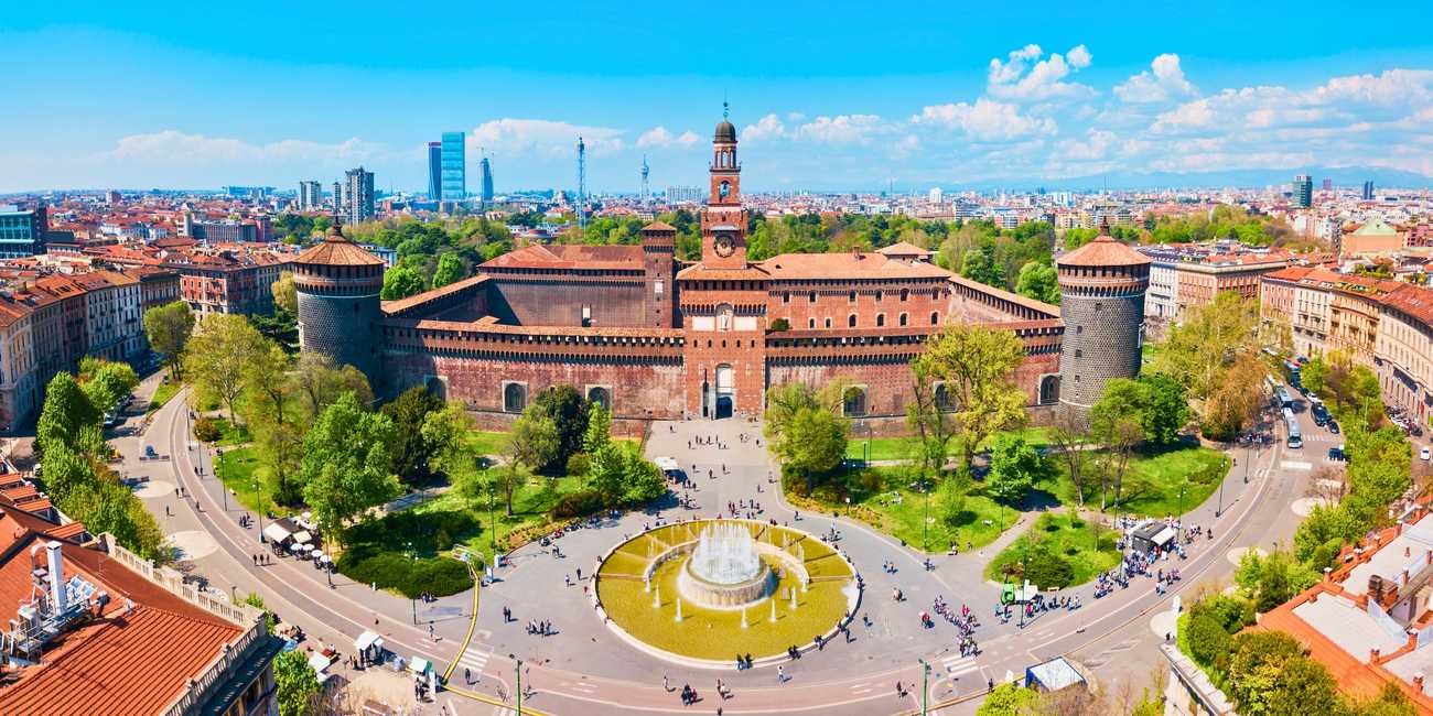 Tour in bus hop-on hop-off a Milano – Monumenti iconici, panorami della città e attrazioni da non perdere nel 2026 Tour turistici in autobus a Milano, Italia – Principali monumenti, attrazioni famose e tesori nascosti nel 2026